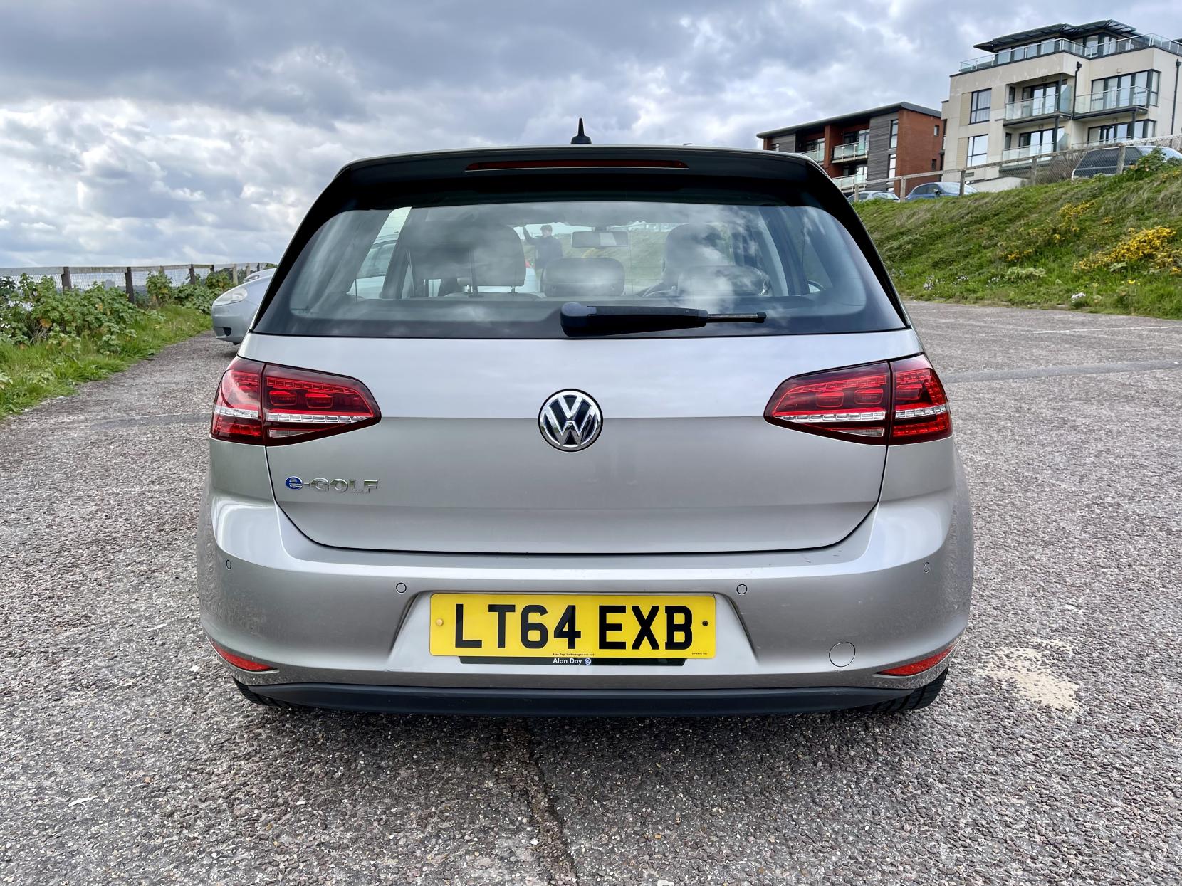 Volkswagen e-Golf e-Golf Hatchback 5dr Electric Auto (115 ps)